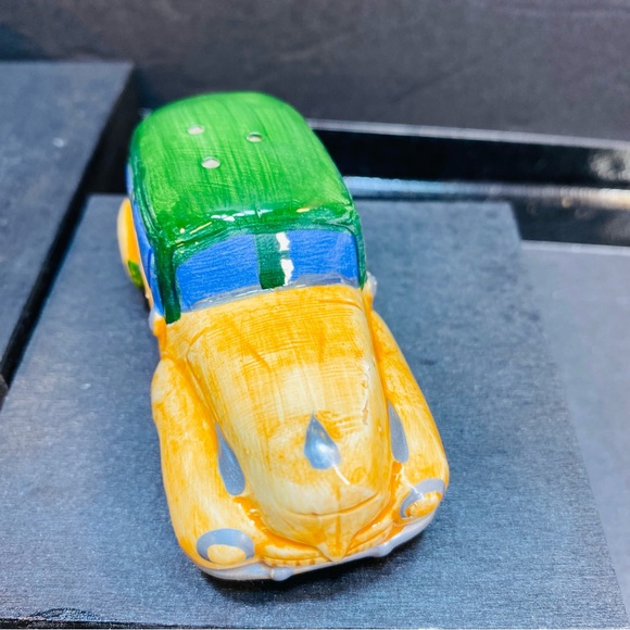 AIRSTREAM & PANEL WAGON Woody Salt & Pepper Shaker Car Camper Trailer W Stoppers - Picture 5 of 14